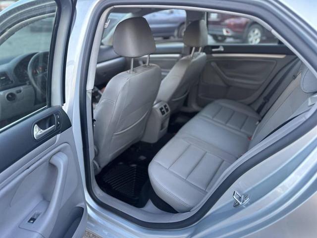 Photo of 2008 Black Volkswagen Jetta