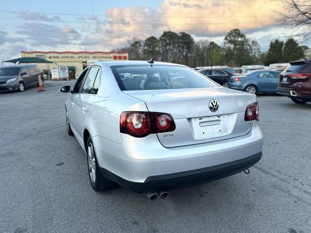 Photo of 2008 Black Volkswagen Jetta