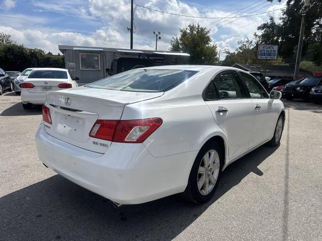 Photo of 2008 White Lexus ES 350