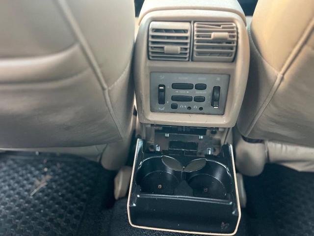 Photo of 2002 Black Clearcoat Ford Explorer Sport Trac