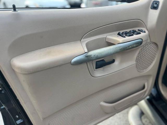 Photo of 2002 Black Clearcoat Ford Explorer Sport Trac