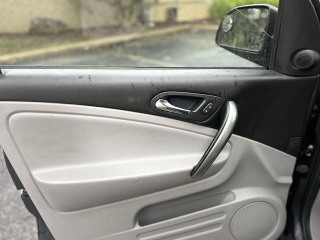 Photo of 2006 Storm Gray Saturn Vue