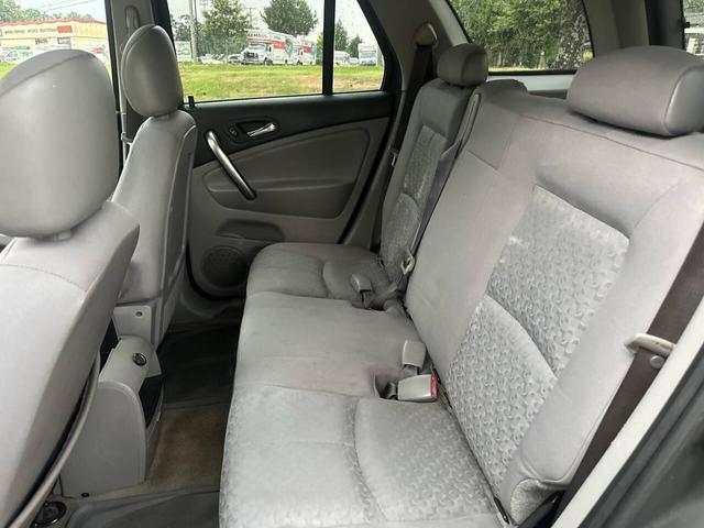 Photo of 2006 Storm Gray Saturn Vue