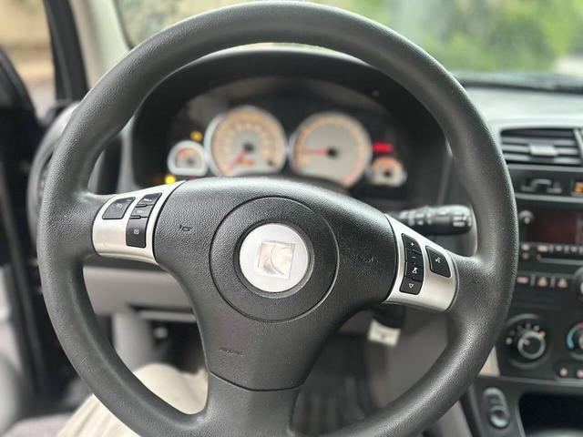 Photo of 2006 Storm Gray Saturn Vue