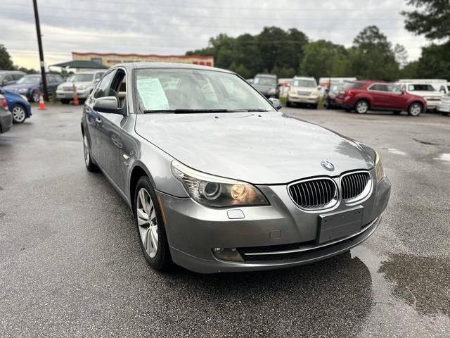 Photo of 2010 Gray BMW 528