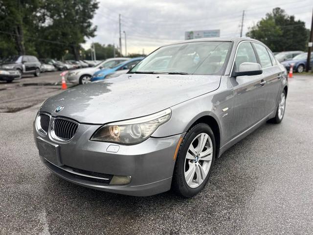 Photo of 2010 Gray BMW 528