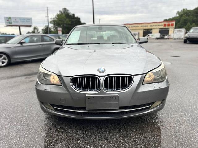 Photo of 2010 Gray BMW 528