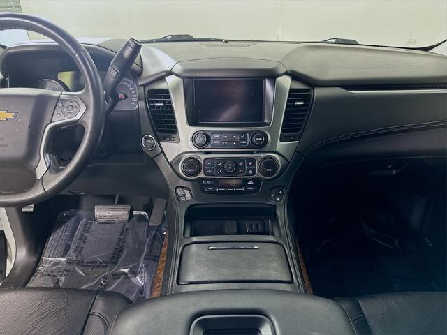 Photo of 2018 Summit White Chevrolet Tahoe