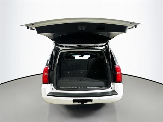 Photo of 2018 Summit White Chevrolet Tahoe