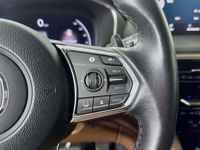 Photo of 2024 Platinum White Pearl Acura MDX