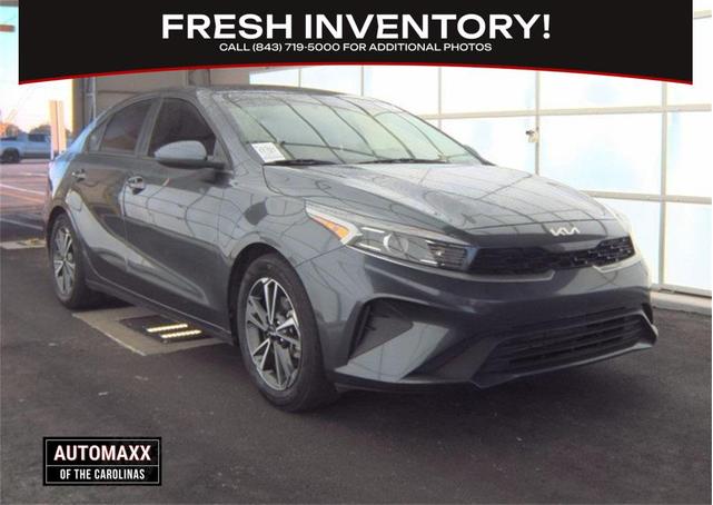 Photo of 2022 Gravity Gray Kia Forte