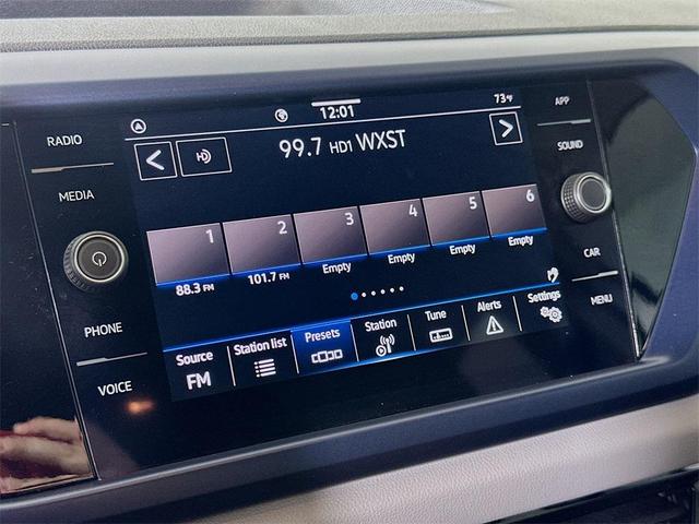 Photo of 2023 Pure White Volkswagen Taos