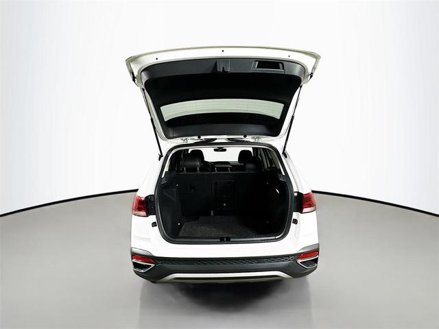 Photo of 2023 Pure White Volkswagen Taos