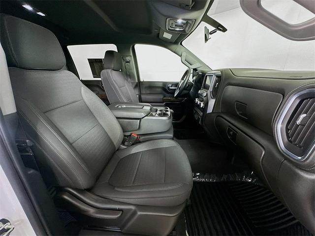 Photo of 2023 Summit White GMC Sierra 2500