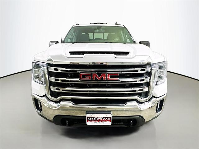 Photo of 2023 Summit White GMC Sierra 2500