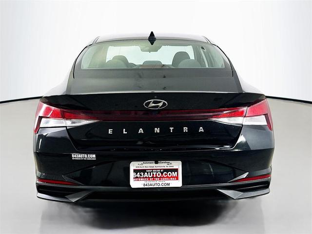Photo of 2021 Phantom Black Hyundai ELANTRA