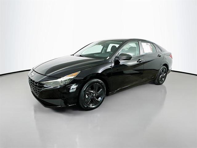 Photo of 2021 Phantom Black Hyundai ELANTRA