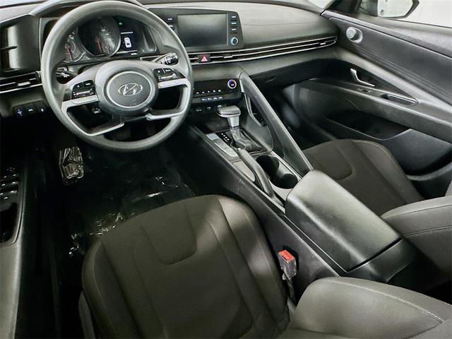 Photo of 2021 Phantom Black Hyundai ELANTRA