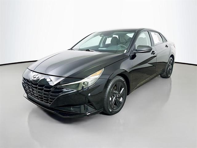 Photo of 2021 Phantom Black Hyundai ELANTRA