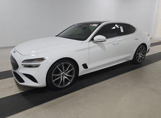 Photo of 2022 White Genesis G70