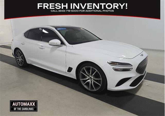 Photo of 2022 White Genesis G70