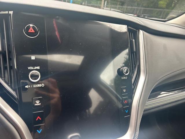 Photo of 2024 Ice Silver Metallic Subaru Outback