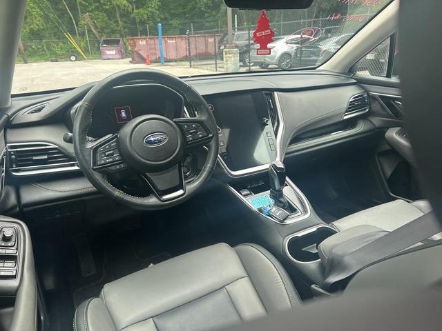 Photo of 2024 Ice Silver Metallic Subaru Outback