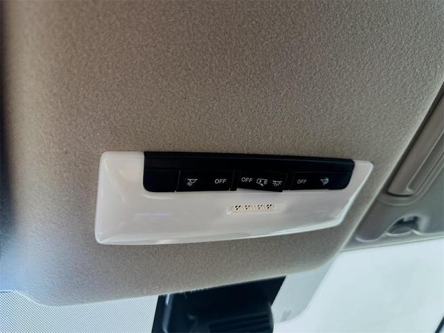Photo of 2023 Super Black Nissan Versa