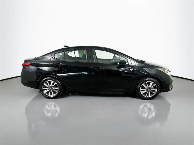 Photo of 2023 Super Black Nissan Versa