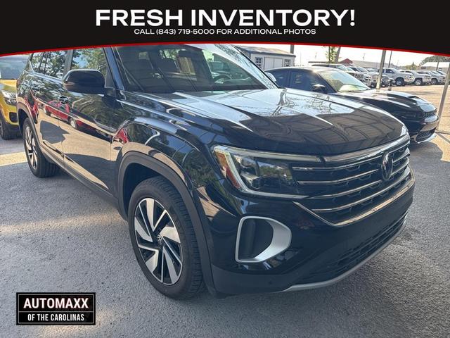 Photo of 2024 Platinum Gray Metallic Volkswagen Atlas