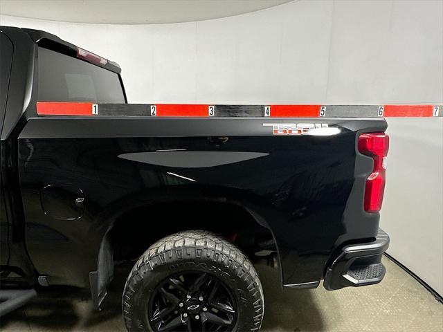 Photo of 2021 Black Chevrolet Silverado 1500