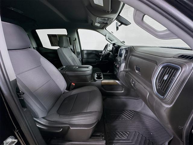 Photo of 2021 Black Chevrolet Silverado 1500