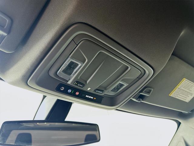Photo of 2021 Black Chevrolet Silverado 1500