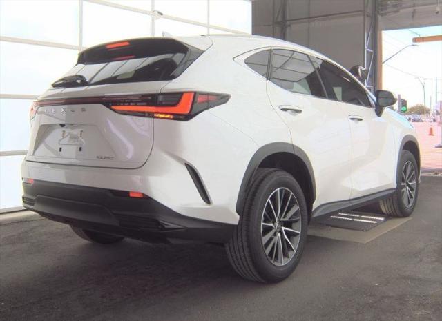 Photo of 2024 Eminent White Pearl Lexus NX 250