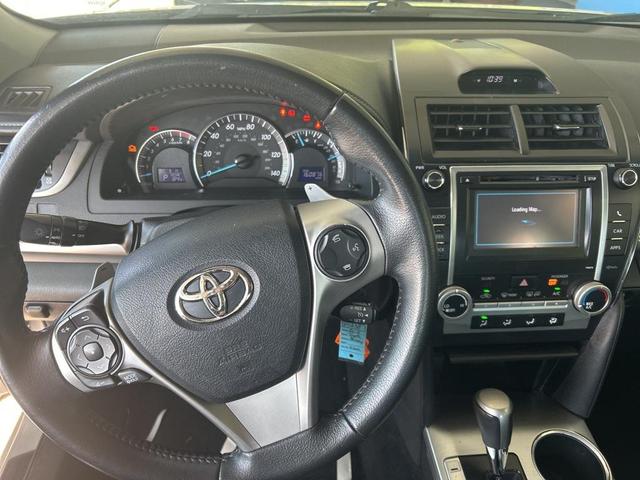 Photo of 2014 Classic Silver Metallic Toyota Camry