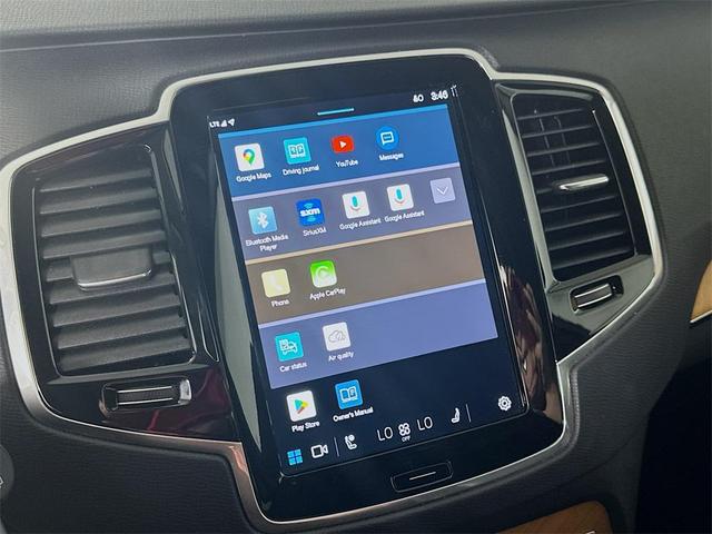 Photo of 2023 Onyx Black Metallic Volvo XC90