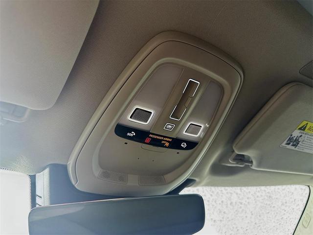 Photo of 2023 Onyx Black Metallic Volvo XC90