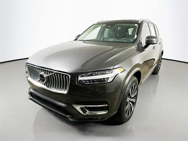 Photo of 2023 Onyx Black Metallic Volvo XC90