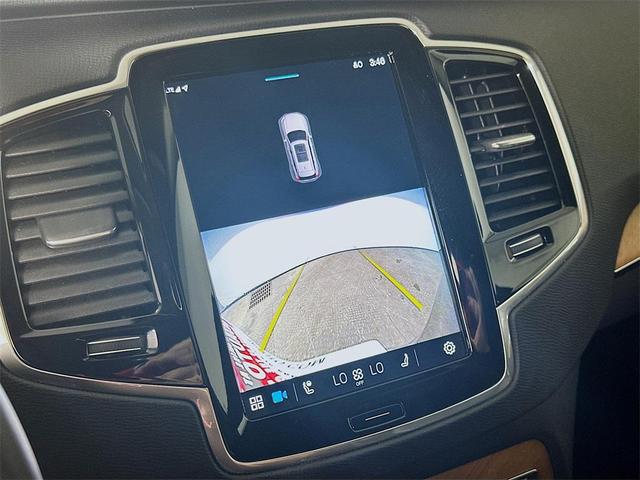 Photo of 2023 Onyx Black Metallic Volvo XC90