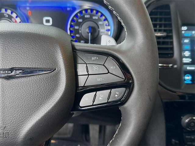 Photo of 2023 Gloss Black Chrysler 300