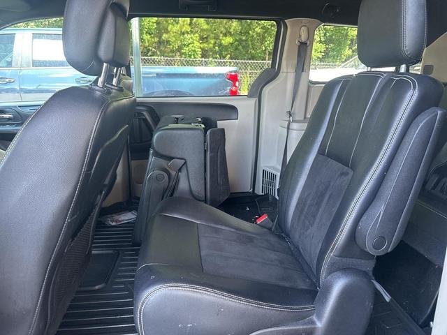 Photo of 2019 Billet Silver Metallic Clearcoat Dodge Grand Caravan
