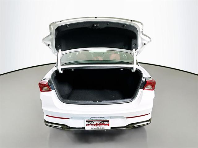 Photo of 2024 Glacial White Pearl Kia K5