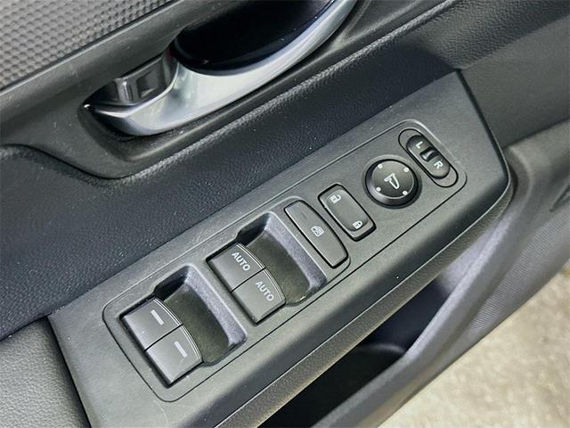 Photo of 2023 Gray Honda CR-V Hybrid