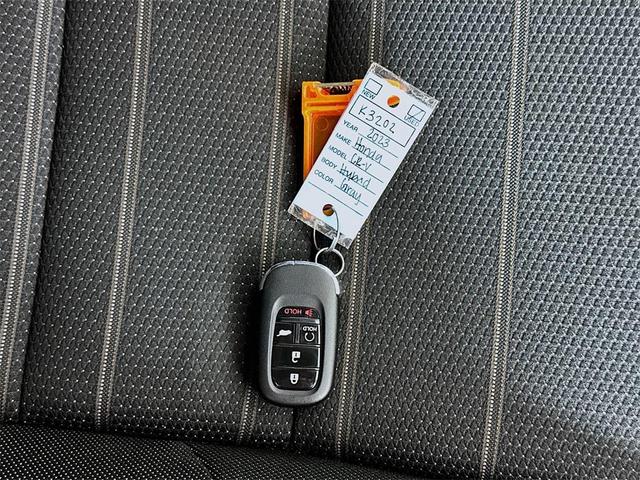 Photo of 2023 Gray Honda CR-V Hybrid