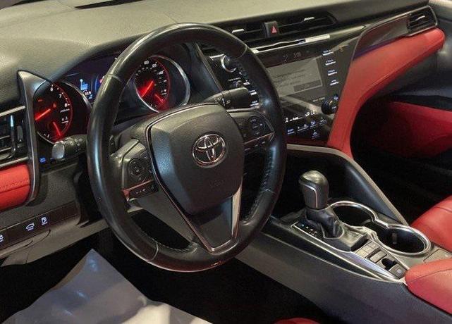 Photo of 2019 White Toyota Camry