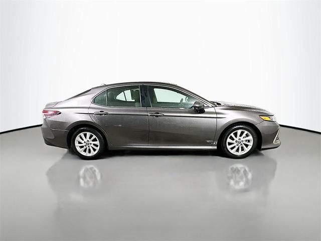 Photo of 2023 Gray Toyota Camry