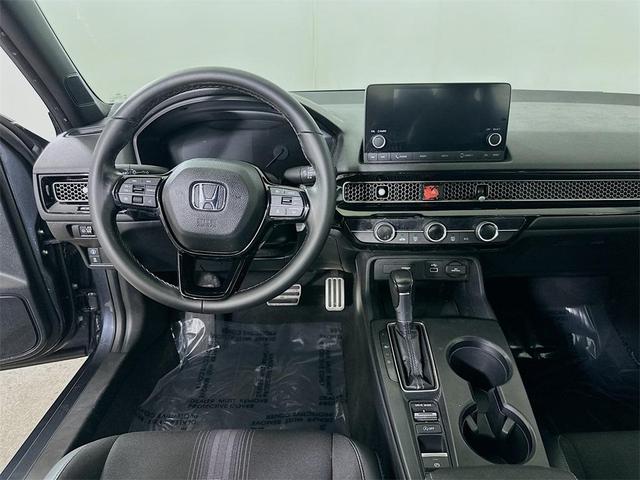 Photo of 2022 Gray Honda Civic