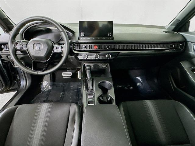 Photo of 2022 Gray Honda Civic