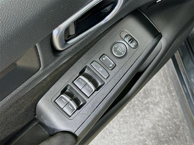 Photo of 2022 Gray Honda Civic