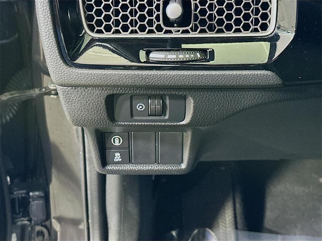 Photo of 2022 Gray Honda Civic